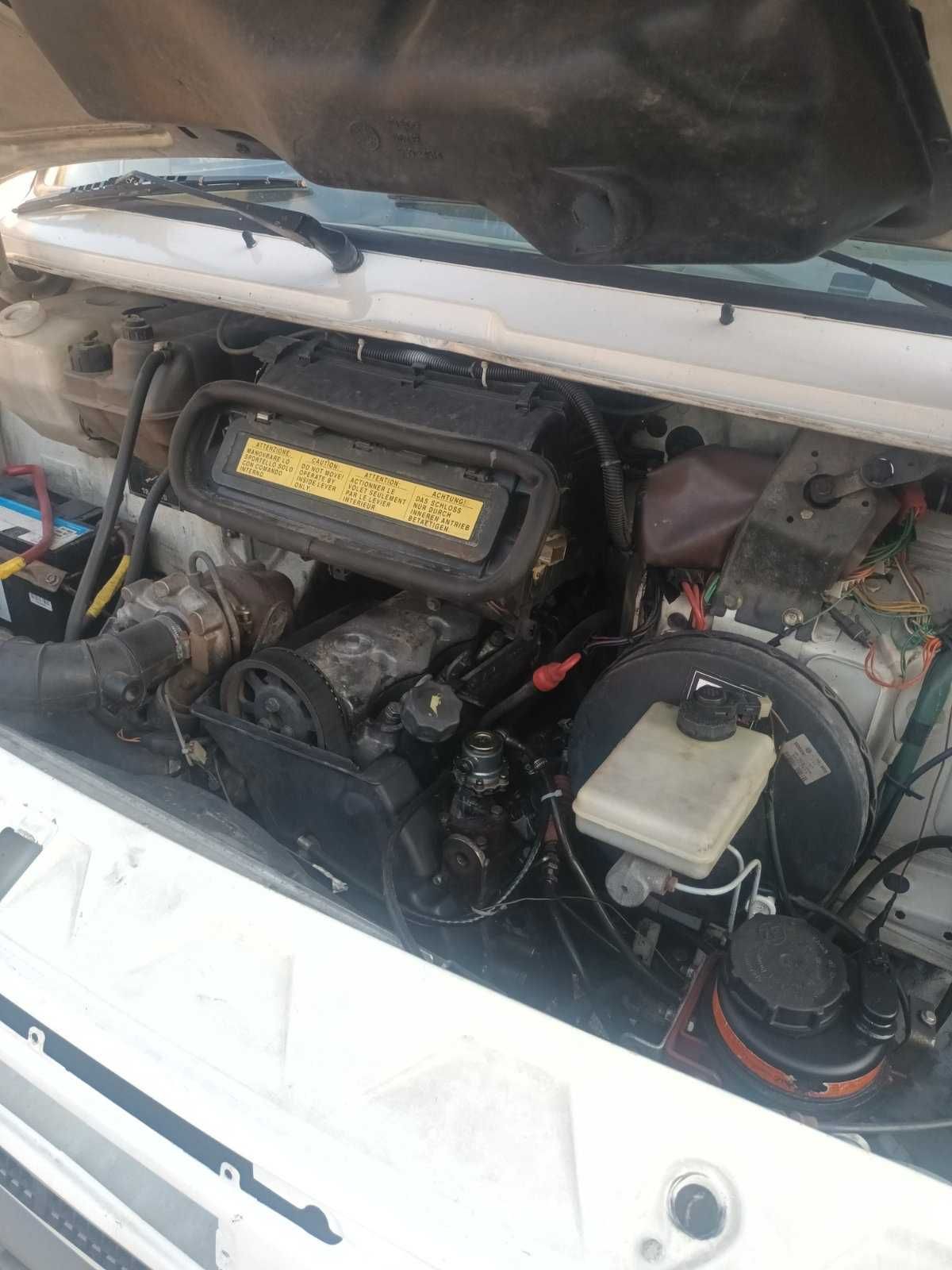 Продавам Iveco 3512 daily