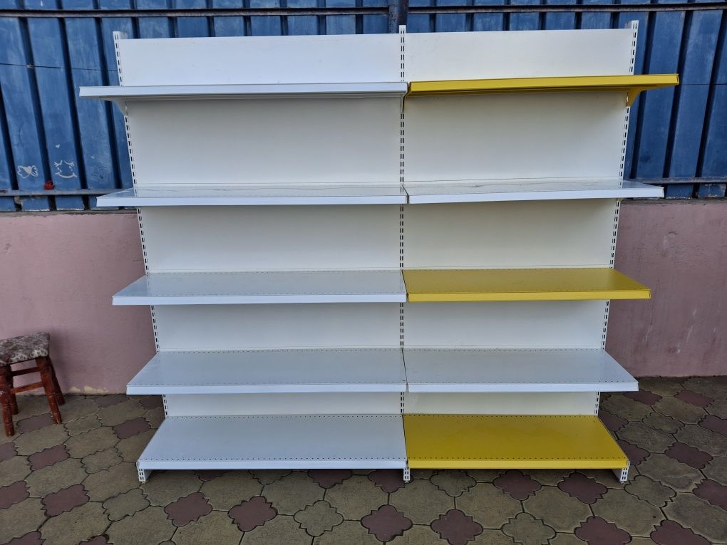 Rafturi pentru magazine noi