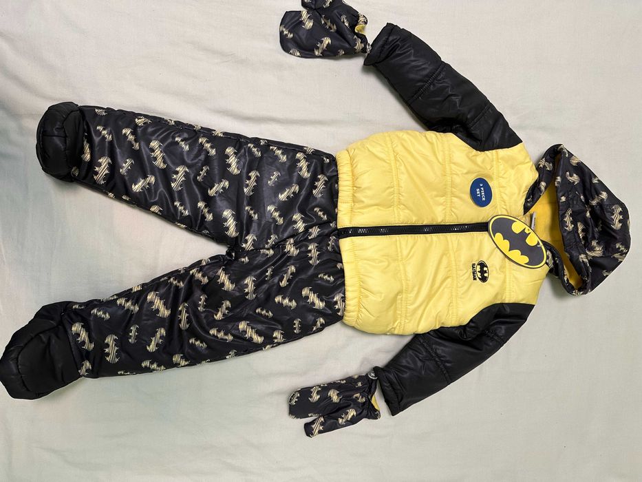 НОВ сет от зимно яке ,шушляков панталон и ръкавици Batman