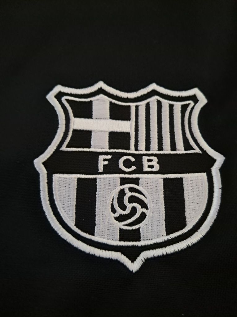 Анцуг Barcelona размер М