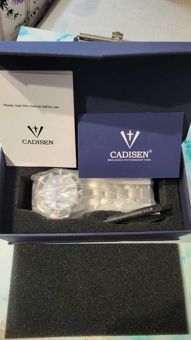 Продавам механичен часовник Cadisen с японски механизъм Seiko NH 35