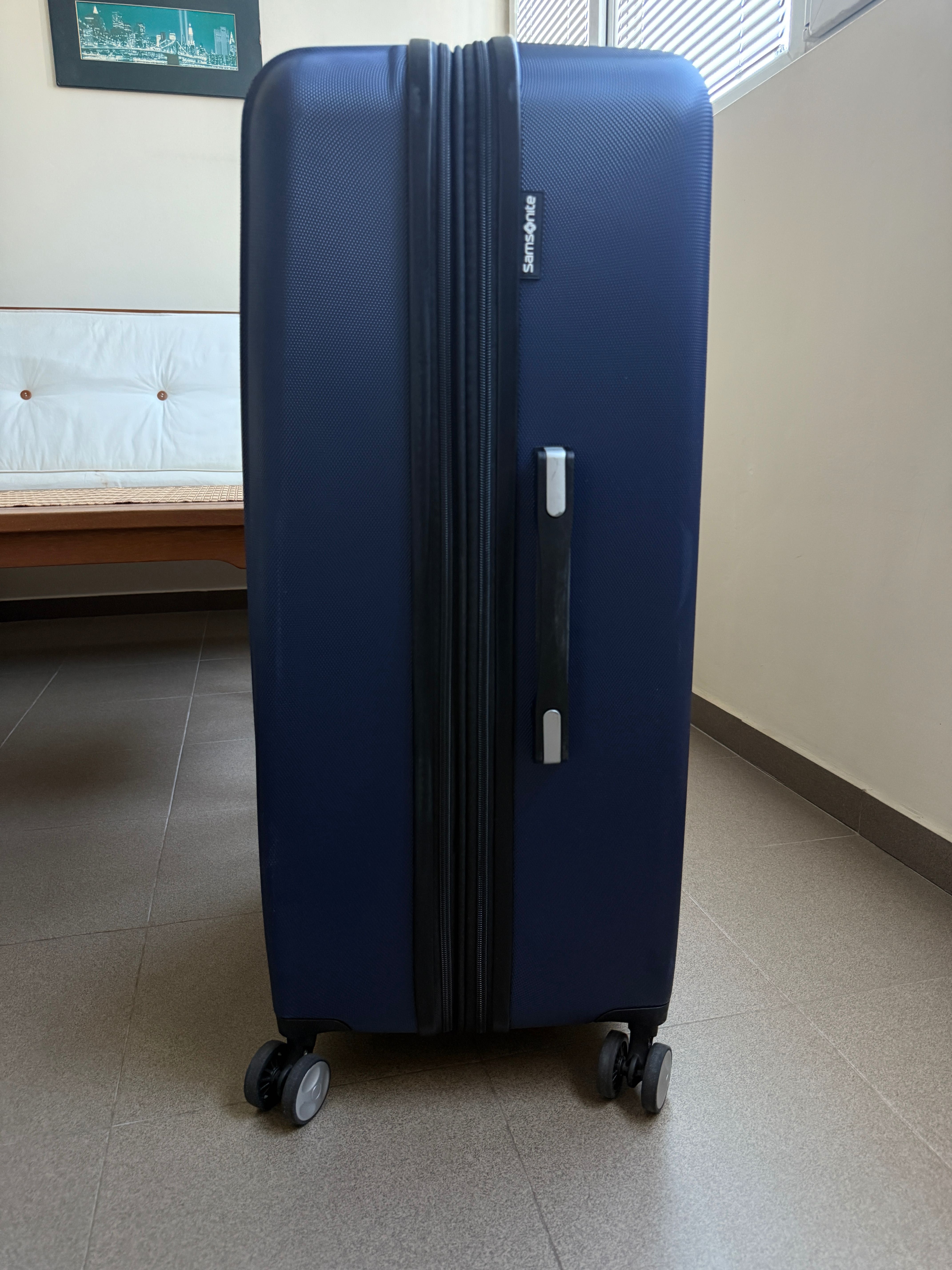 Голям куфар Samsonite (тъмно син)
