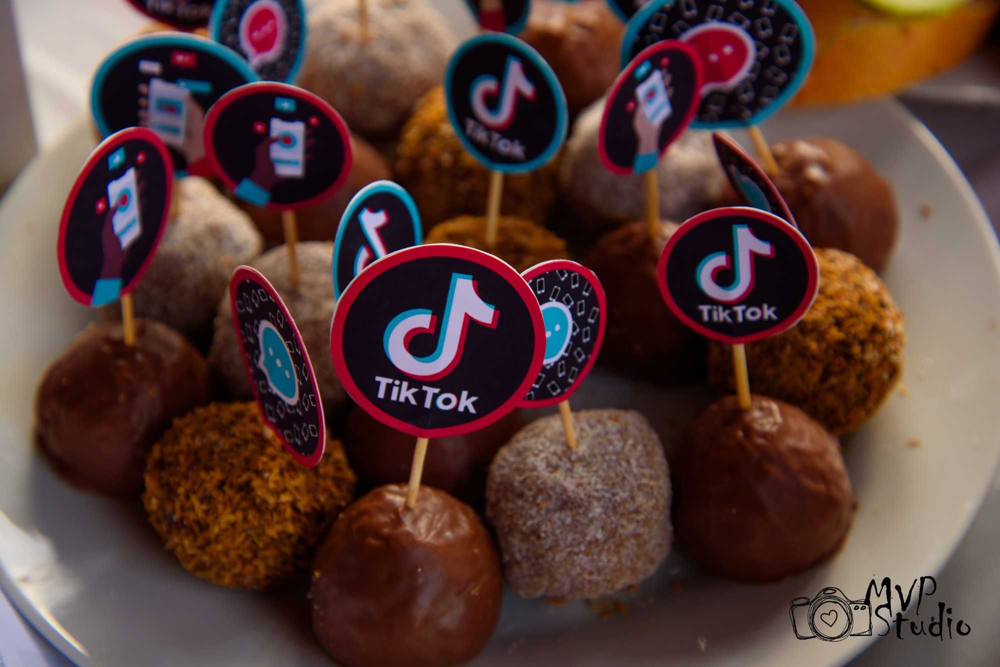 Декорация за Рожден Ден Tik Tok