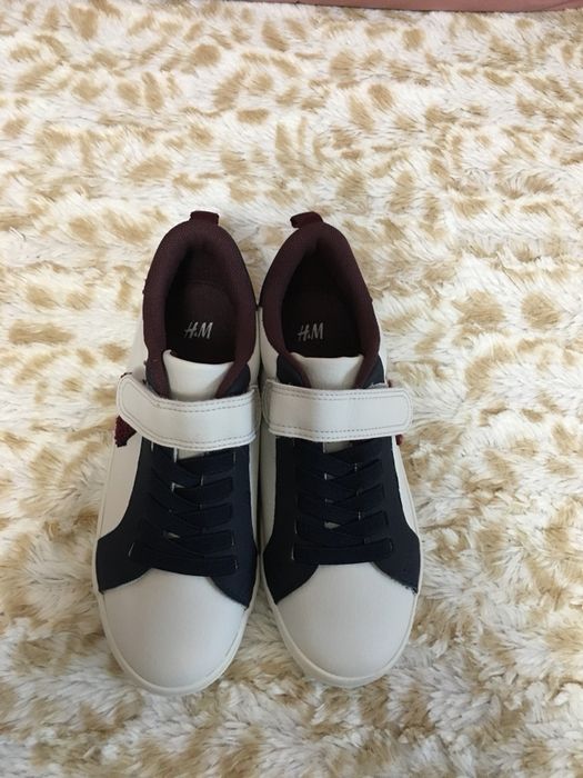 Adidasi noi H&M copii marimea 32