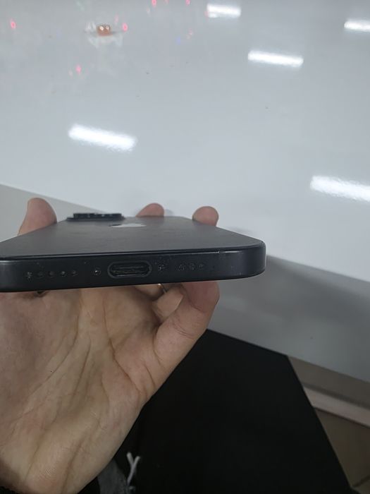 IPhone 15 б/у идеальном состояний