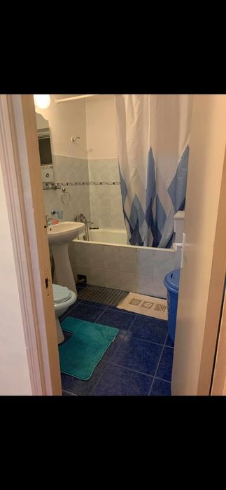 Inchiriez apartament 3 camere