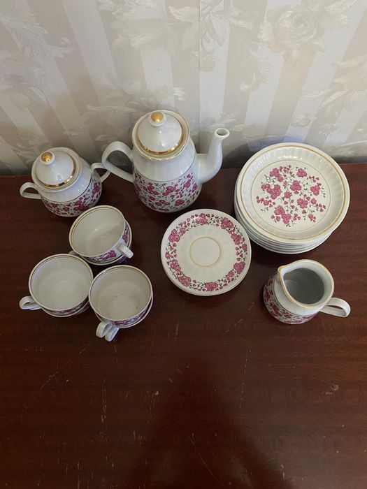 Продаётся сервиз