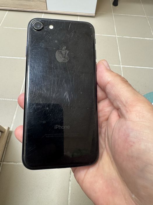 iPhone 7 32gb - с дефект
