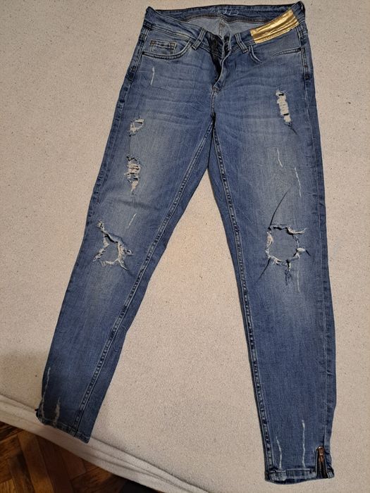 Blugi zara marime M