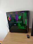 Компютър Grigs и монитор Alienware