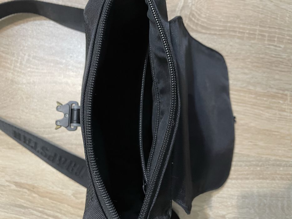 Trap star чанта.