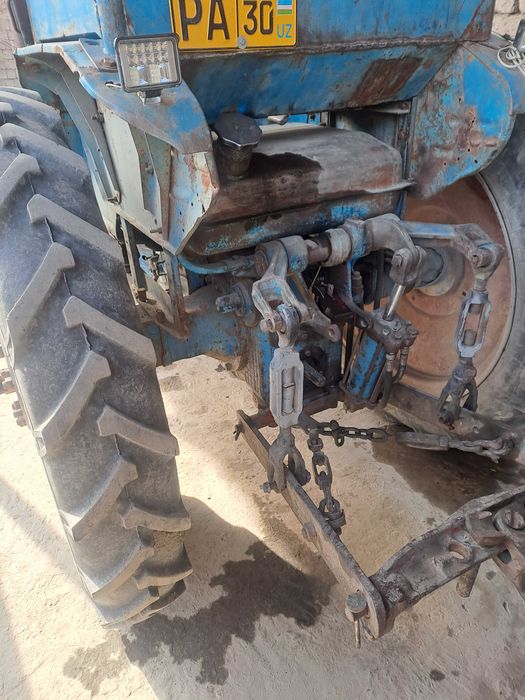 Traktr sotiladi naxadi