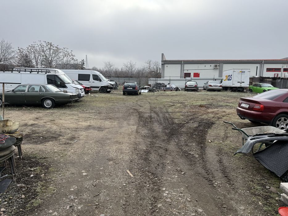 Inchiriez spatiu aprox 800 mp