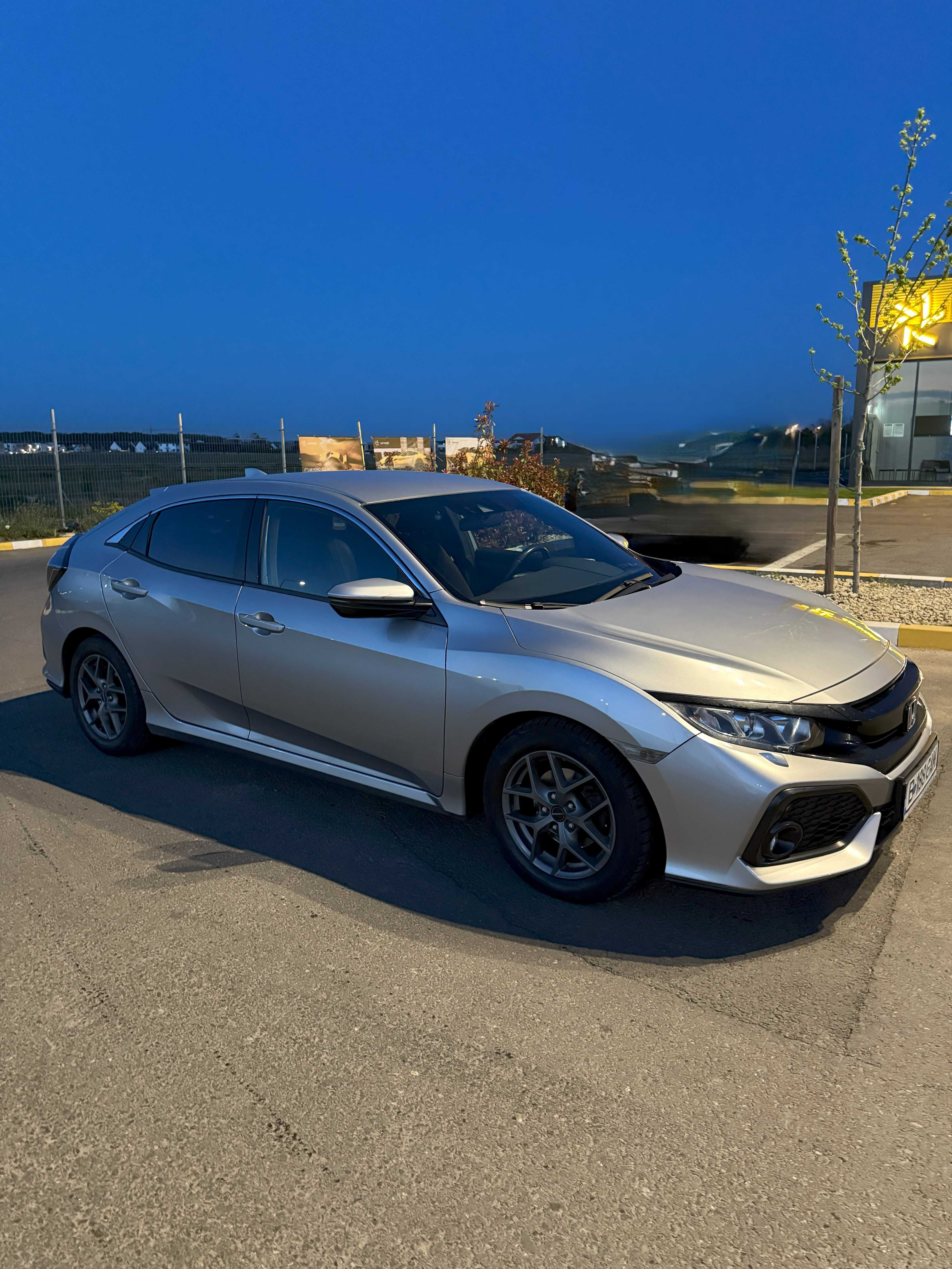 Honda Civic X 1.0 VTEC Turbo NAVI