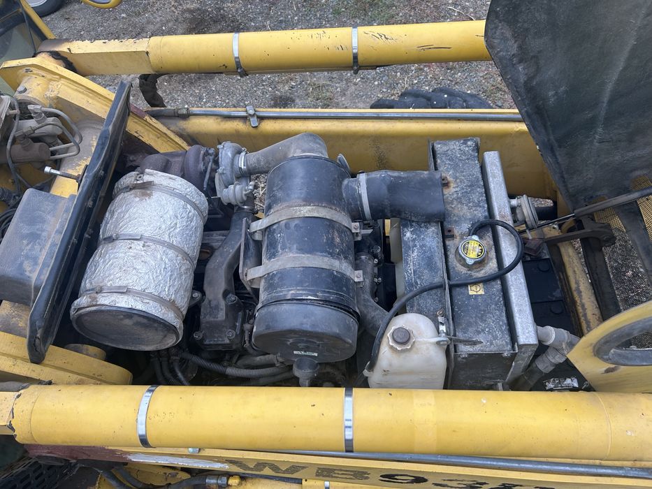 Vand Buldoexcavator komatsu W93