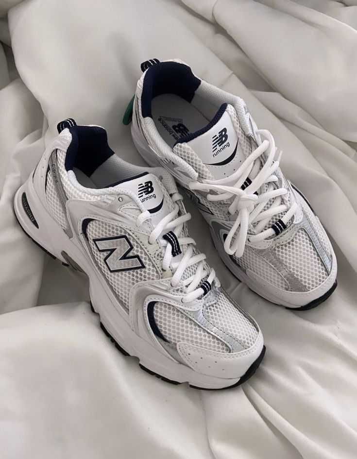 Маратонки дамски New Balance