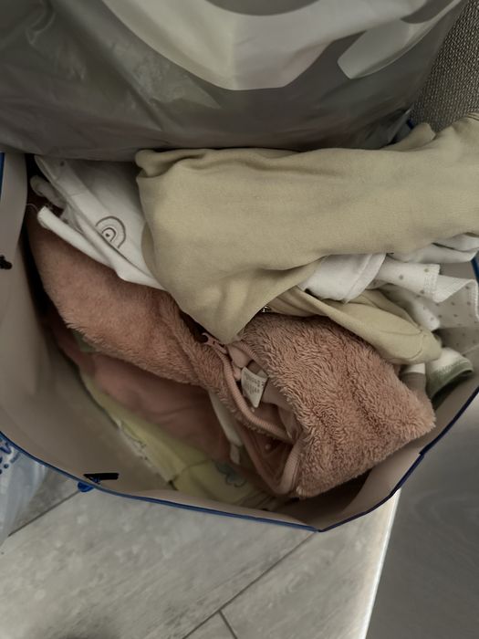 Отдам вещи новорожденной