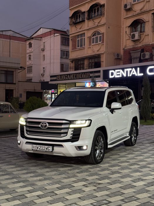 Toyota Land Cruiser 300 Full