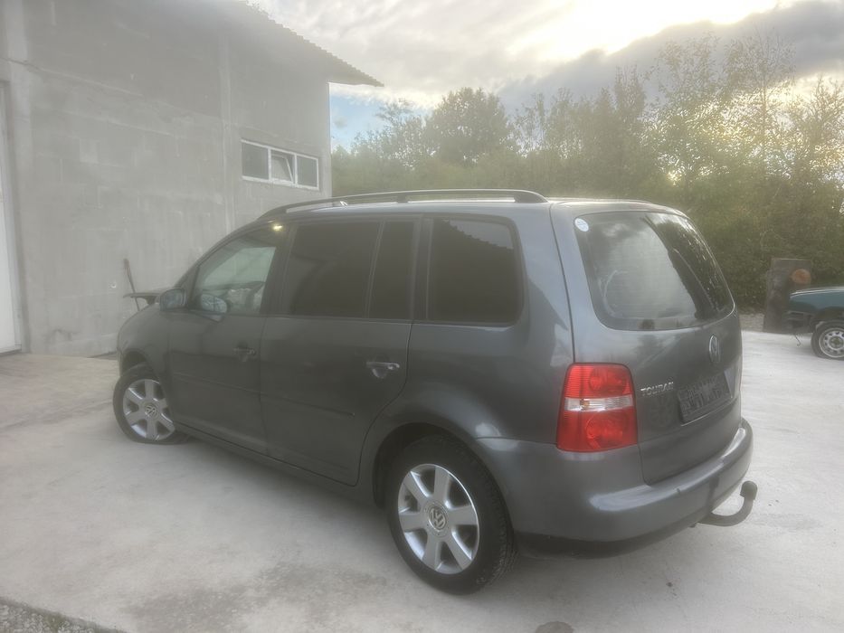 Carlig bara spate haion usi vw touran 2007