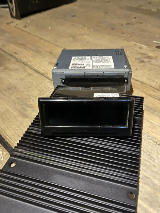 Amplificator CD Player si display Volvo V50/S40
