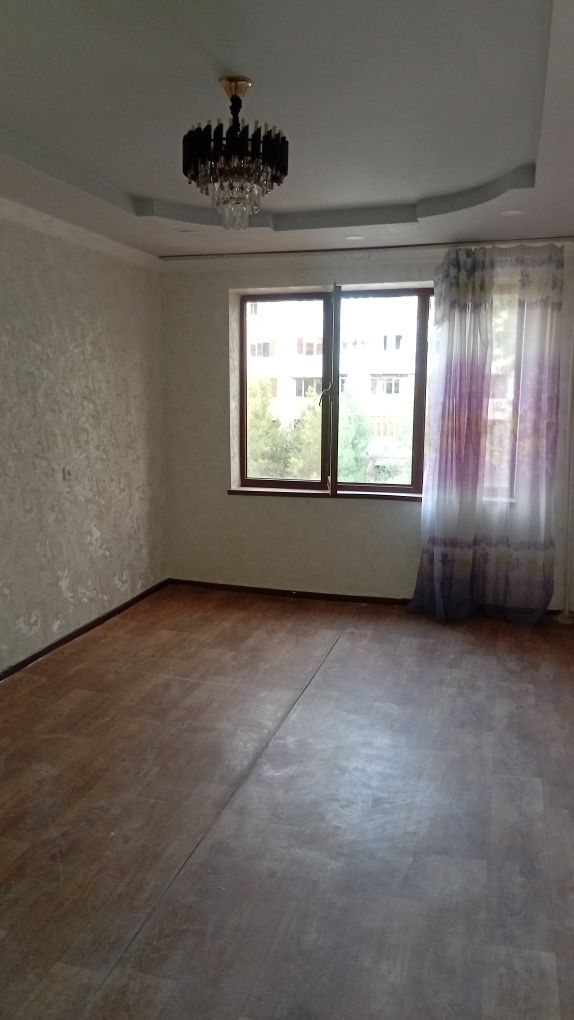 Срочно продается 3 комнатная квартира. Можно в ипотеку.