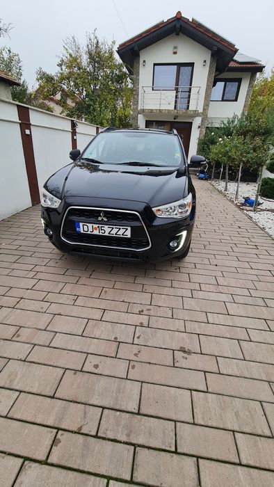Mitsubishi ASX 2,2 Di-D,4WD,automat,panorama,clima,xenon.