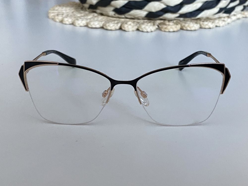 Диоптрични очила - стъкла ESSILOR, рамка BULGET - НОВИ с гаранция!