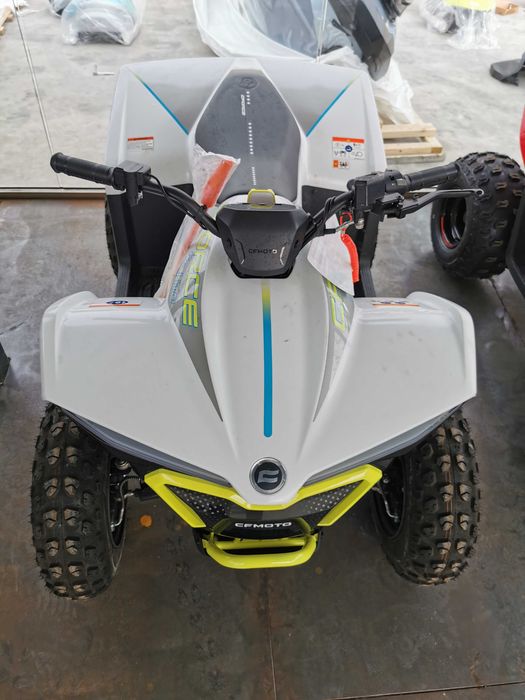 ATV CfMoto 110 EV pentru copii