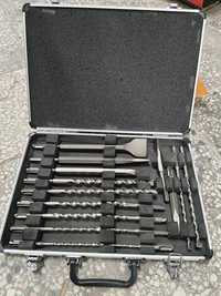 Set SDS-Plus MAKITA, 17 piese: 12 burghie si 5 dalti, cutie din metal