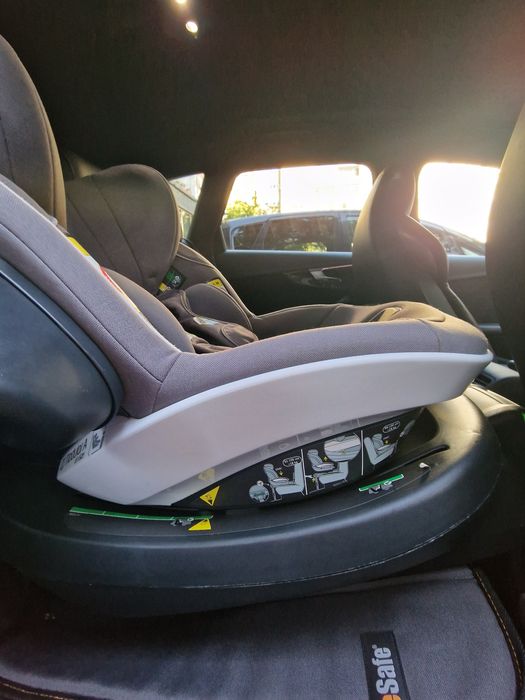 Столче за кола BeSafe iZi Modular A X1 i-Size с включена основа