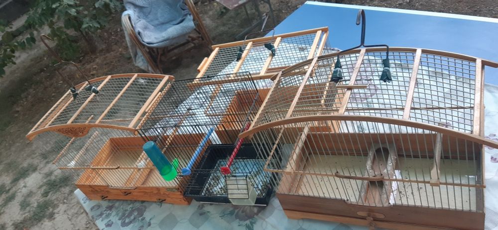 Кафаслар 4 дона зор ахволда