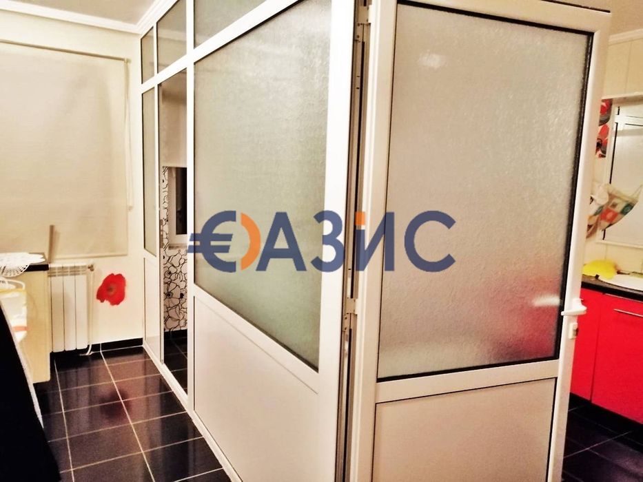 Продава се Къща в с. Кошарица, Област Бургас - 445 кв.м за 1057 €/кв.м - Снимка #10