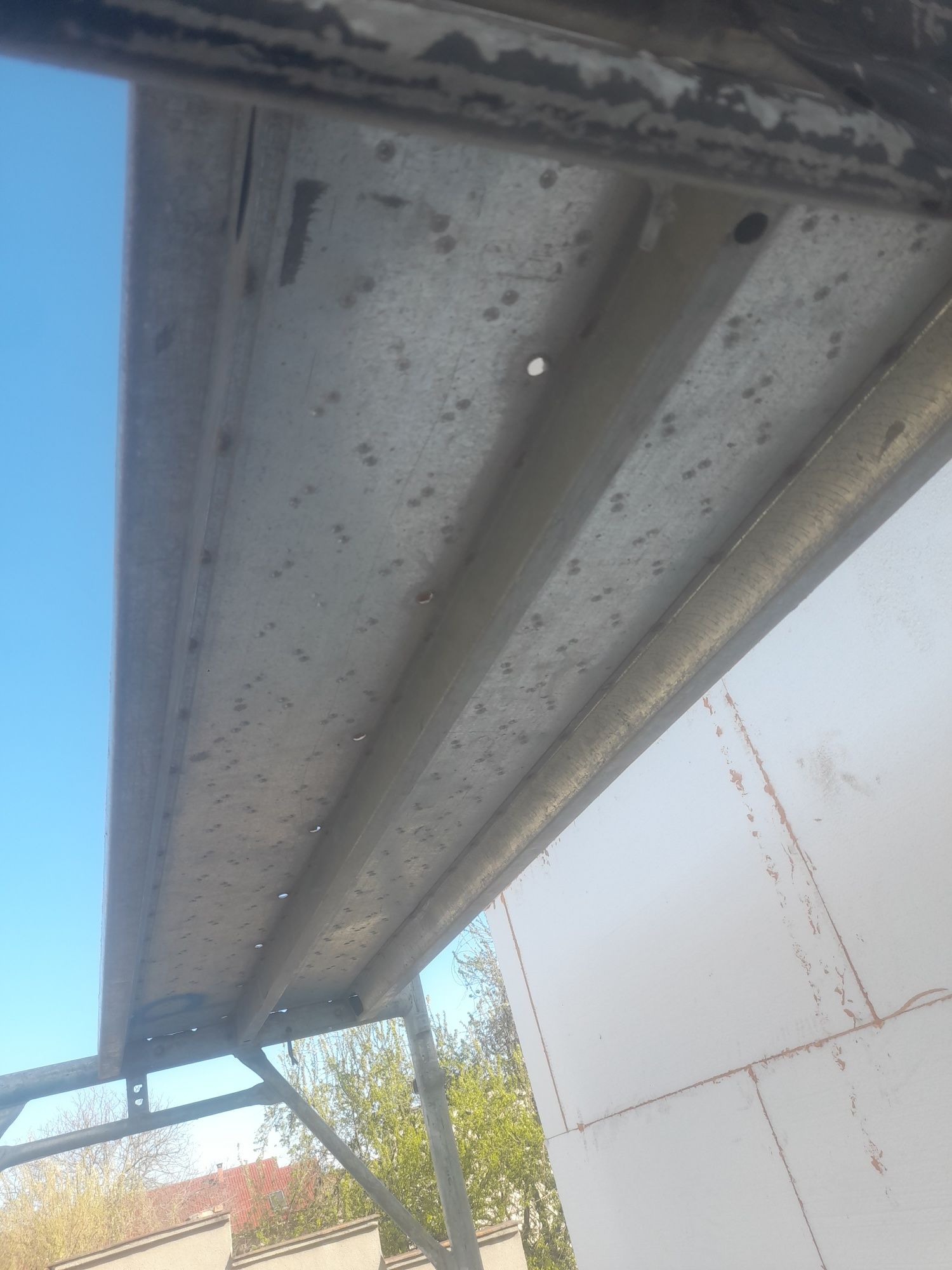 Vând  schelă metalică galvanizata
