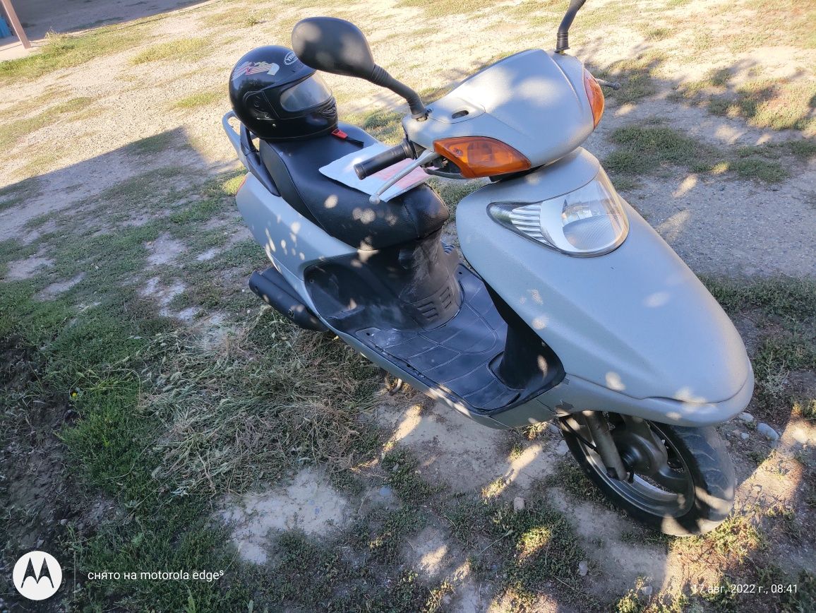 Продам скутер Honda Spacy 100