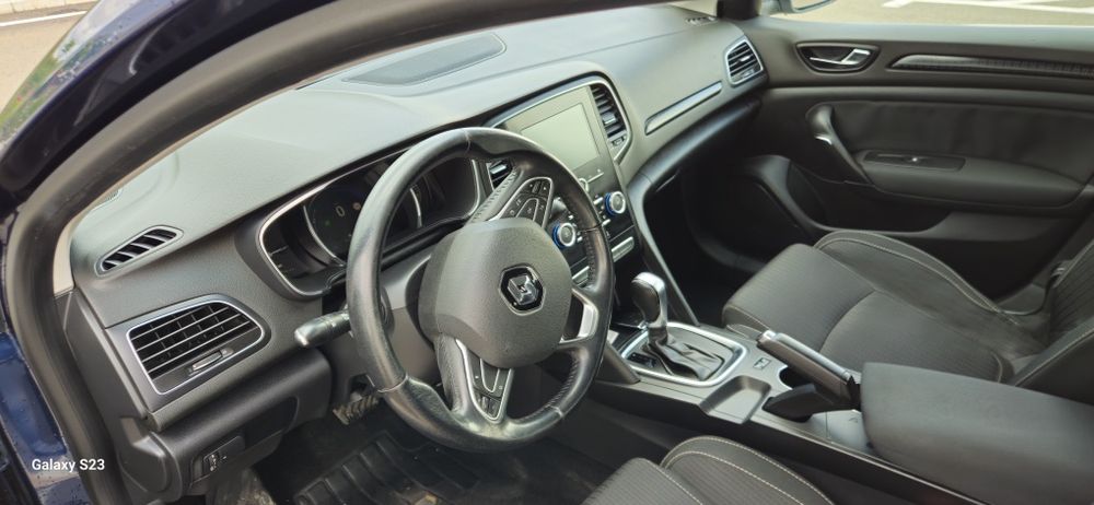 Renault Megane IV 1.5 dCi 110CP – EDC Automată – Euro 6 – Întreținută