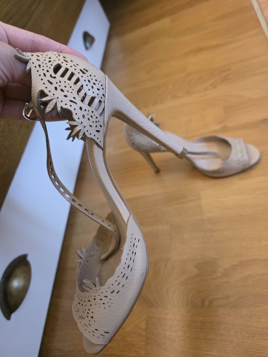 Vând sandale Epica, impecabile, 36!