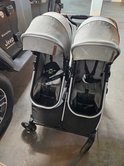 Детска количка за близнаци