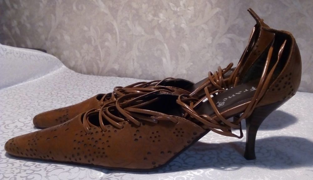 Женские туфли 40 размера (Турция)