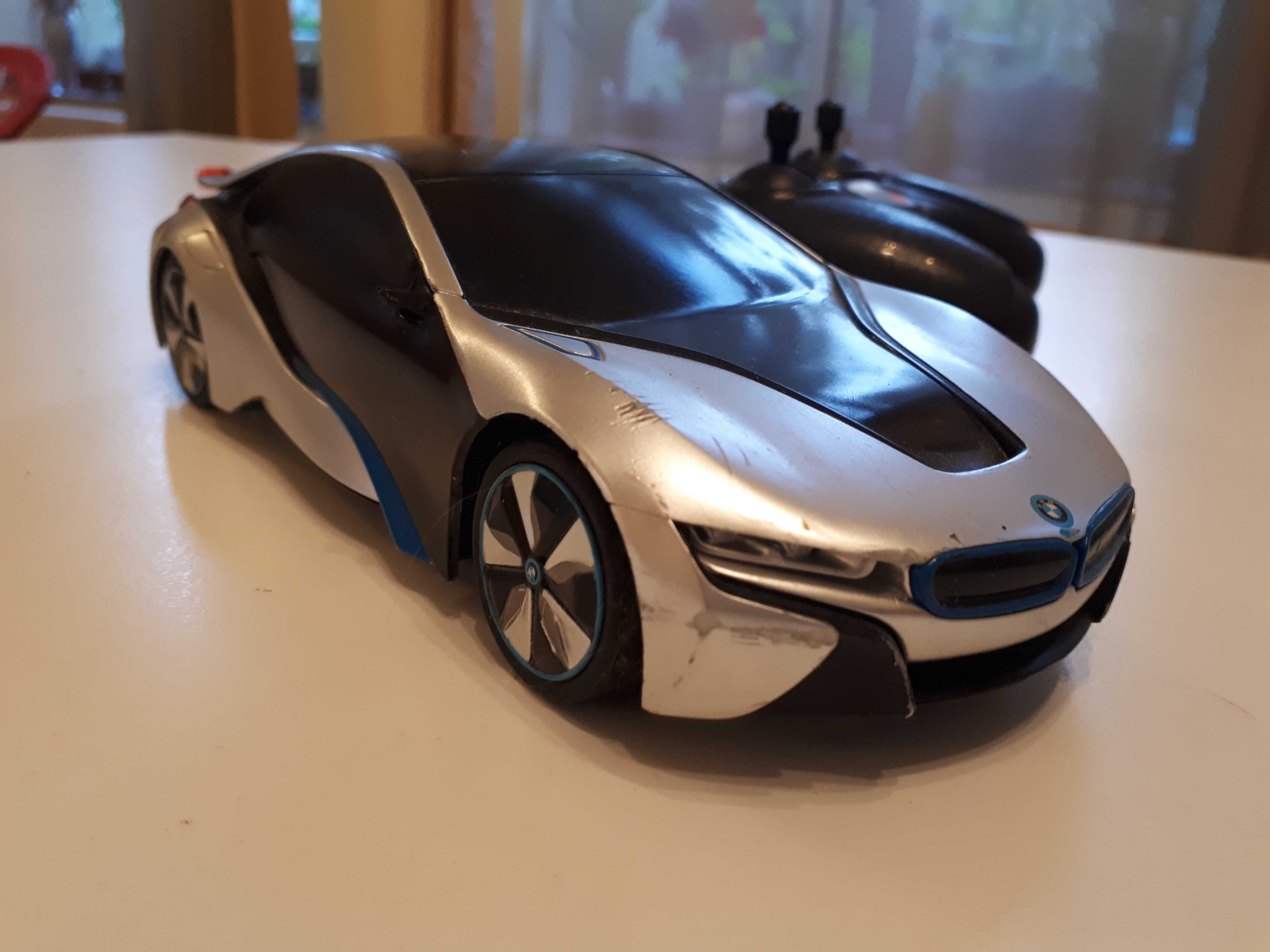 Mașina cu telecomandă, BMW i8 Concept