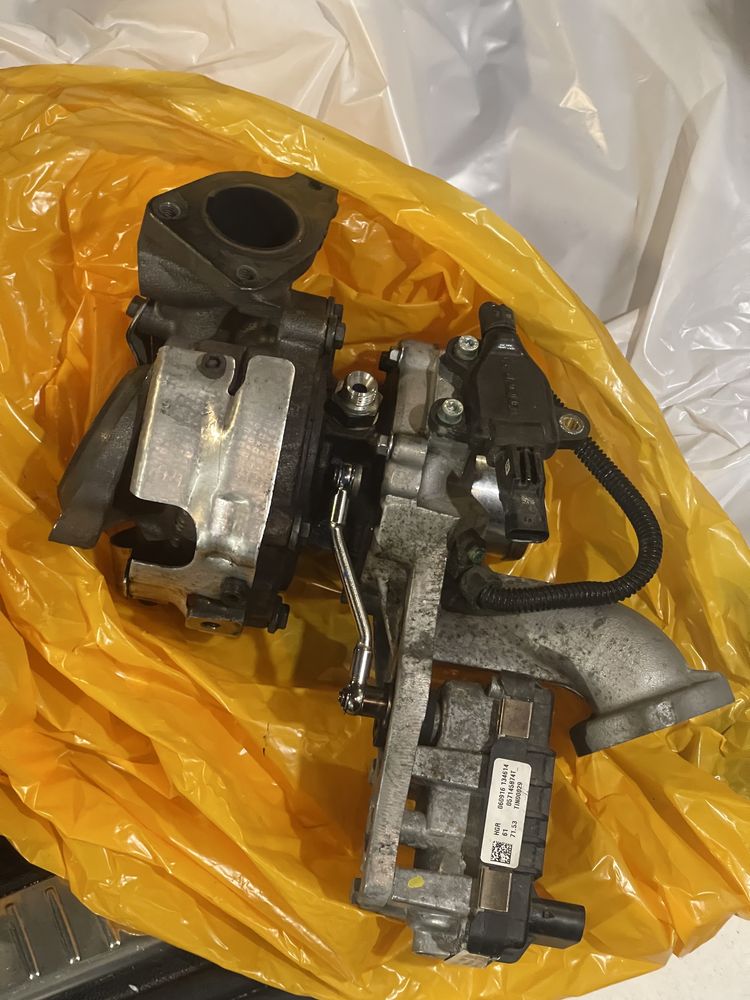 4.2 TDI Audi 385 Дясна турбина 4.2TDI Турбо 4.2 тди