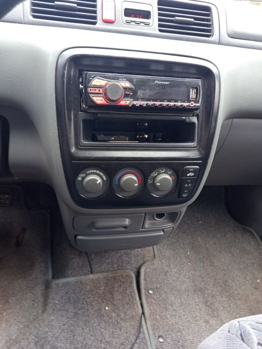 Honda CR-V 2,0 газов инжекцион автоматик климатик