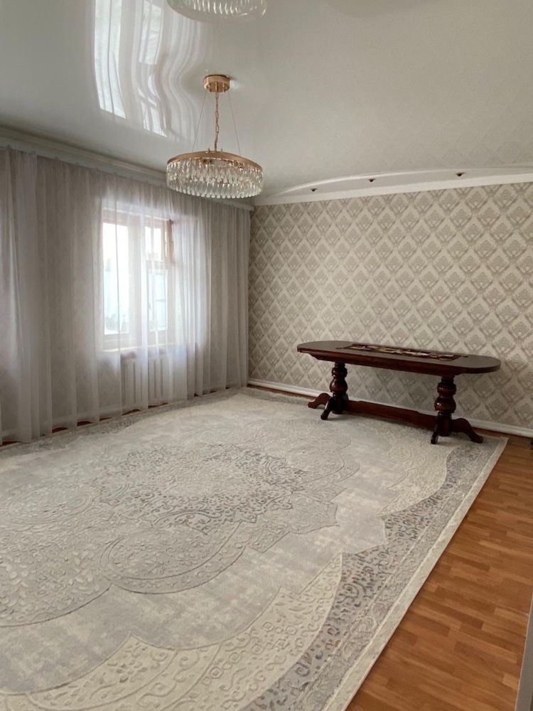 Продается ковер хорошего качества