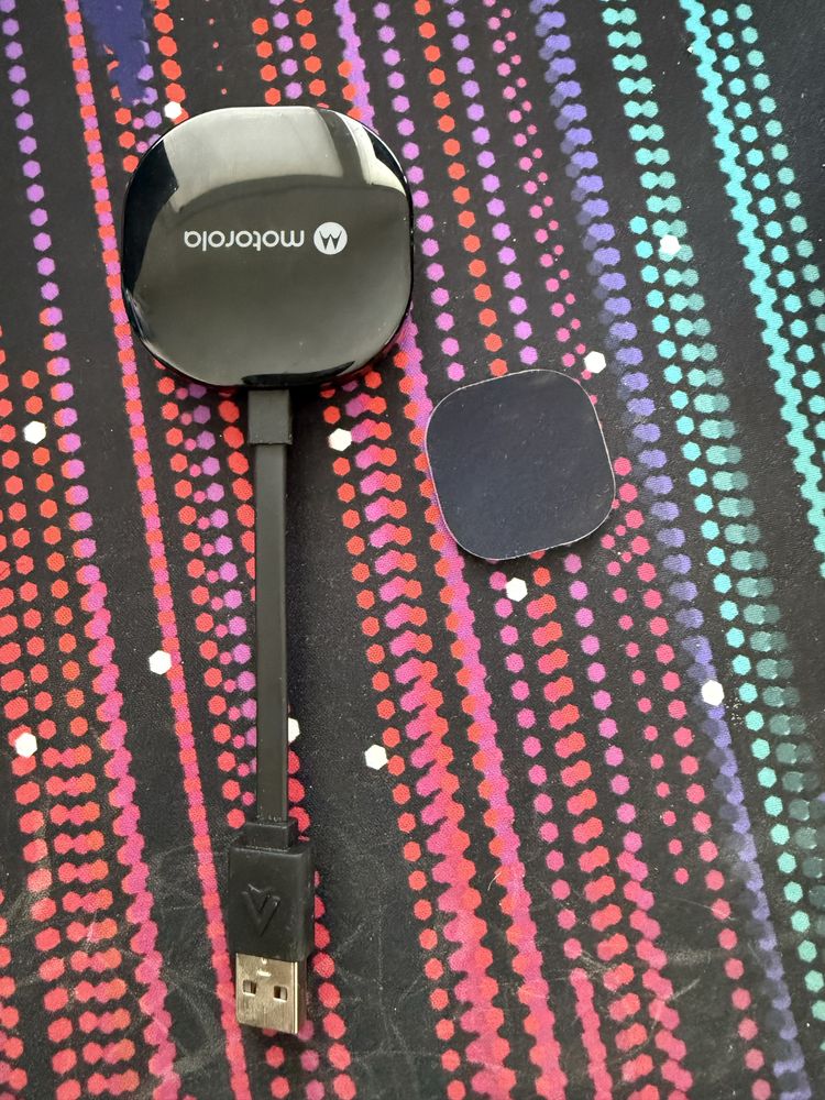 Адаптер Motorola Wireless Car Adapter for Android Auto