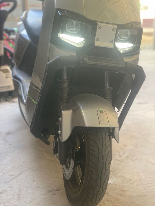 Elektr Skuter sotiladi