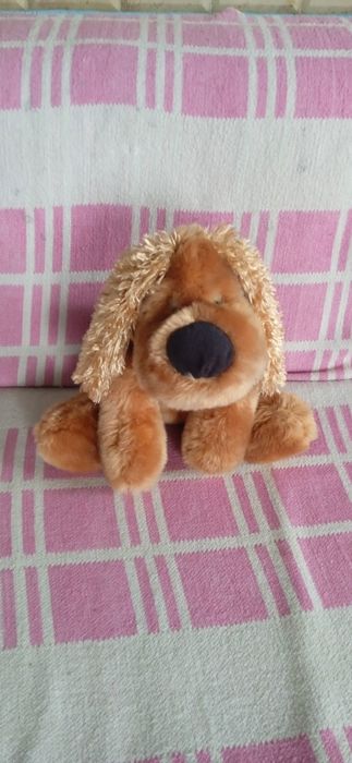 Продам собачку плюшевого .