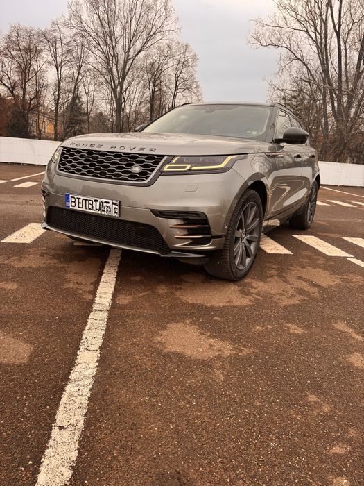 Range Rover Velar R-Dynamic • 2.0 Benzină • / schimb