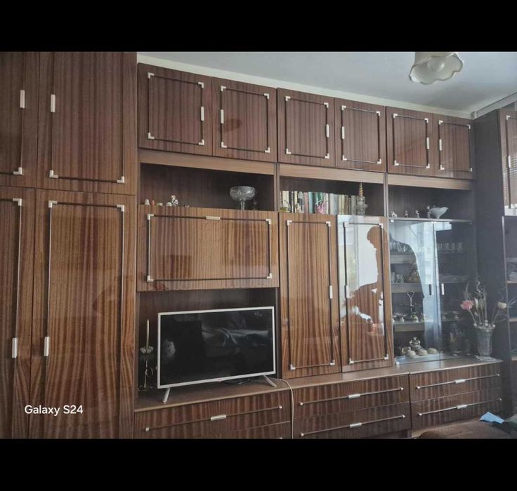 Подарявам секция + спалня