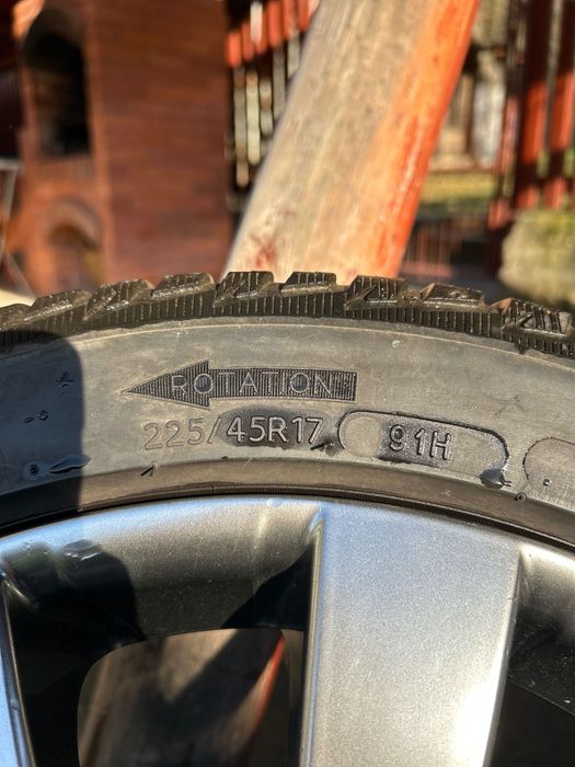 Set 4 Jante Volkswagen R17 cu anvelope Michelin Alpin 5 225/45R17