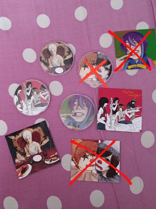 Значки и карточки