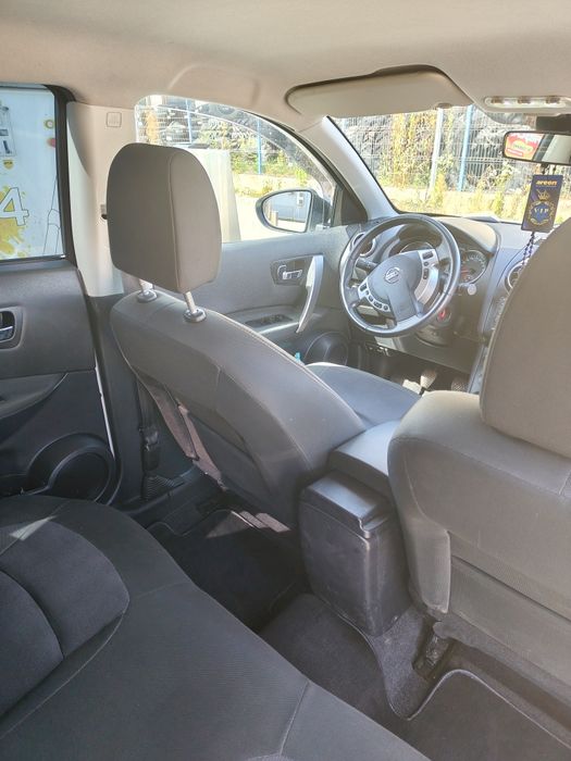 Vând  Nissan Qashqai